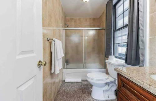 Across from Convention Center 4F - Sleeps 6 - 4F - Foto 9