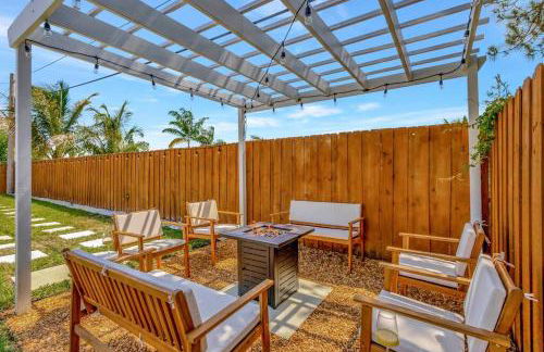 *NEW* The Surf Shack Jupiter! - Foto 56