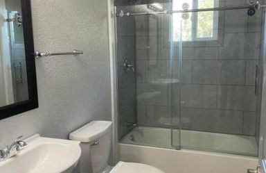 New, Fun-Size Benbow House! - Foto 13