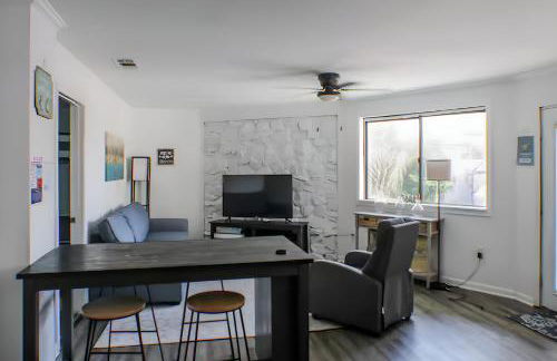 Peaceful Lydia Hide-O-Way - New Pool & Near Beach, Breakfast, Spa & Go-Karts! - Foto 28