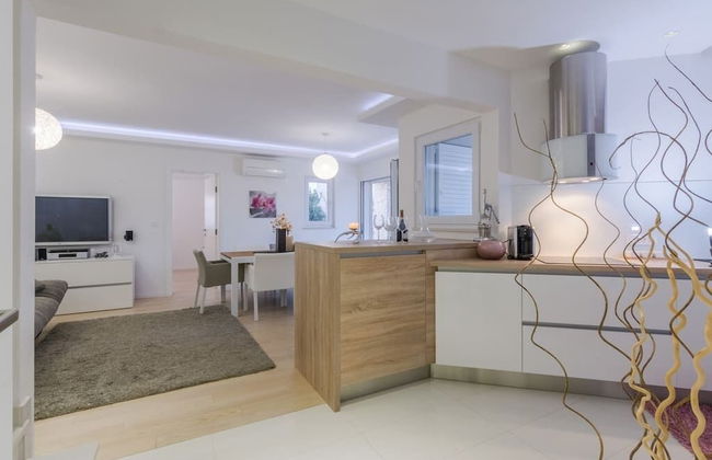 Luxury Villa White Rose with the Pool - Foto 23