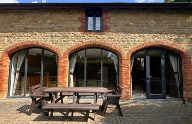 Rats Retreat at Tove Valley Cottages - Photo 19