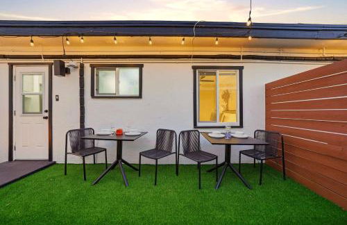 Explore North Park Chic 2br with Fire Pit Sleeps 6 - Foto 37