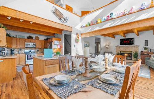 Lakefront with Beach Game Room Fire-pit and More - Foto 61