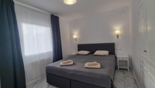 Meerblick Villa mit Terrasse, Pool und kostenlosen WLAN neu renoviert - Foto 5, wardrobe