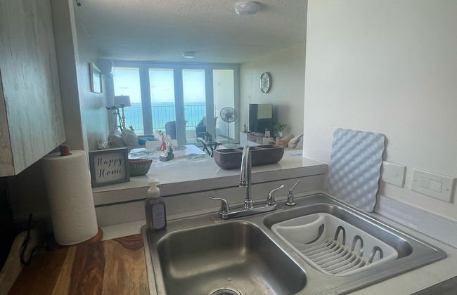 Ocean View 2 Bed 1 Bath 2 Parkings Pool - Photo 8