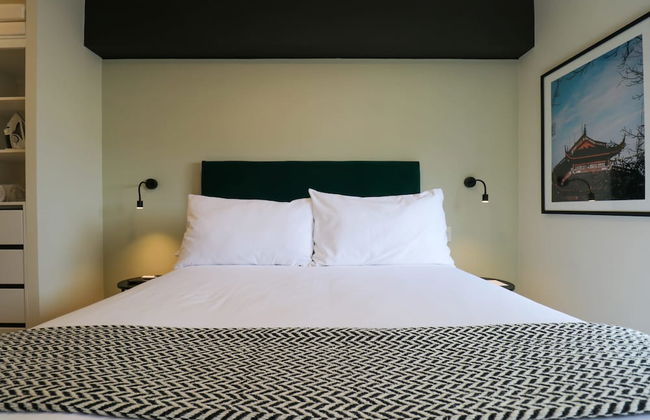 w Spectacular 2BR in the Heart of Miraflores - Photo 34