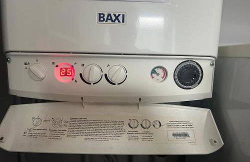 2 bedroom bungalow, 15 minutes to Alton Towers, dog friendly - Foto 38