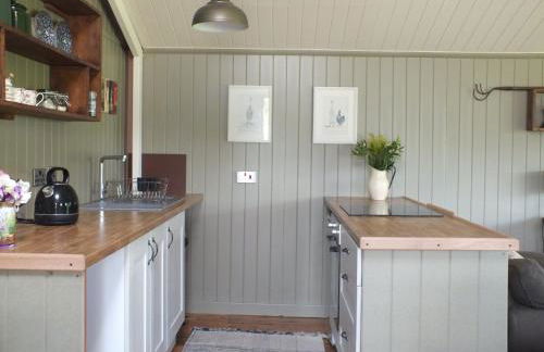 The Potting Shed And The Garden Shed Self Catering - Photo 39
