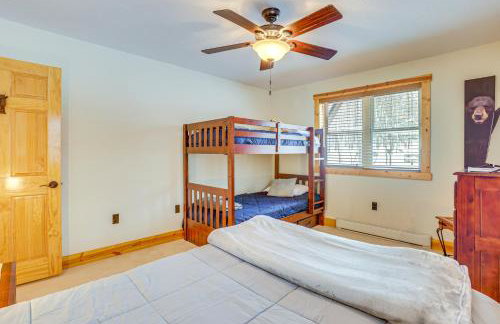 Hike, Ski and Raft Terra Alta Cabin with Large Deck - Foto 14