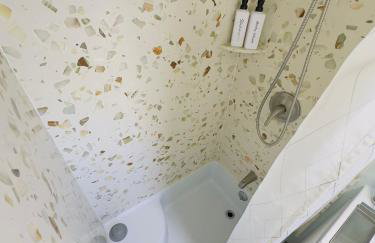 Garden Oasis Cozy Home Near Bart Shop with Parking - Photo 25