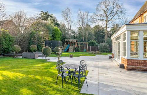 Luxury Detached House in Large Private Grounds, with Outdoor Jacuzzi and Sauna - Foto 76