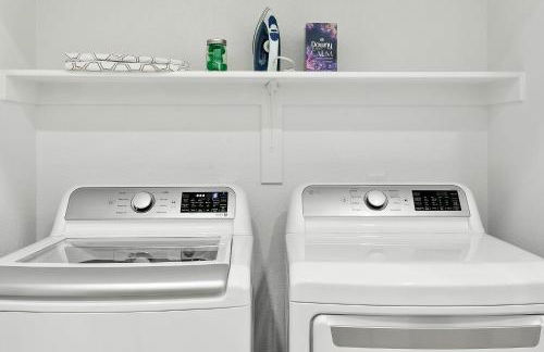 CozySuites Glendale by the stadium with pool 10 - Foto 23