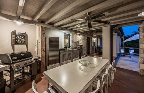 Villa Emely for 8 people near Porec with heated pool & jacuzzi - Foto 6