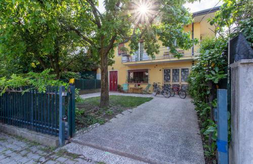 Quiet Location with Private Garden - Foto 16