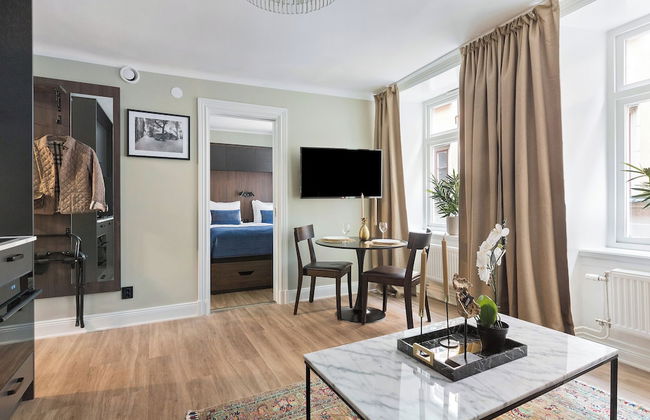 At Old Town Aparthotel - Photo 9