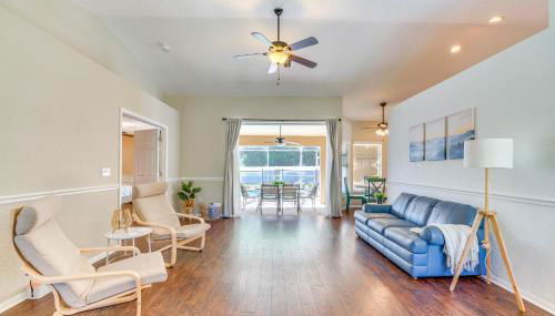 Relax Poolside Spring Hill Family Home with Yard! - Foto 2