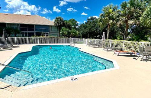 Luxury condo near Wiggins pass beach & park - Foto 10