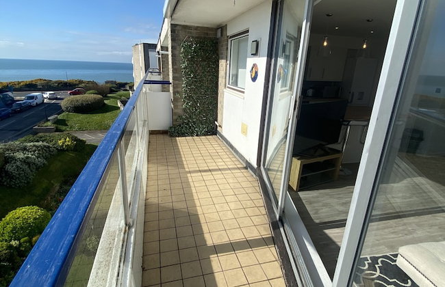 Stunning 2 bed Seaside Apartment With Sea Views - Foto 36