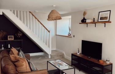 Gardener's Cottage at Mathern Palace - Photo 3