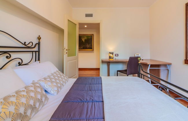 Aglaia Luxury Lake View - Photo 13