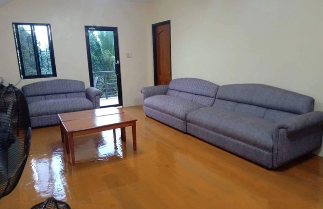 Charming and Relaxing 7-bed House in Mati City, - Foto 10