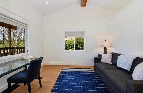 Completely Remodeled Farmhouse With Stunning Views Of Dry Creek Valley - Foto 15