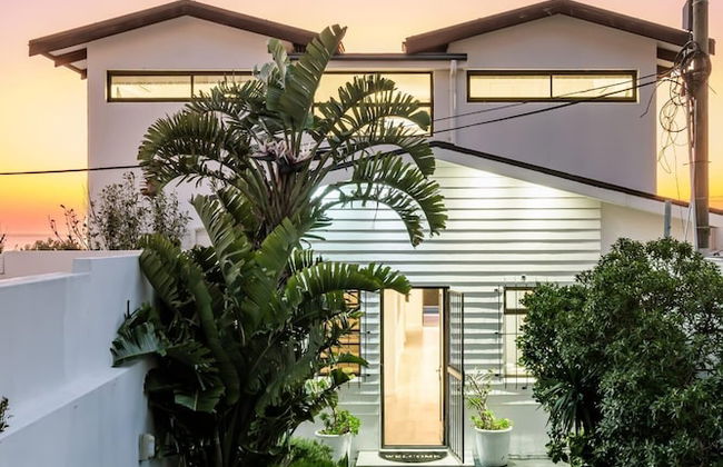 Stylish Holiday Home With Private Pool Ocean Views Jumeirah Blue - Photo 48