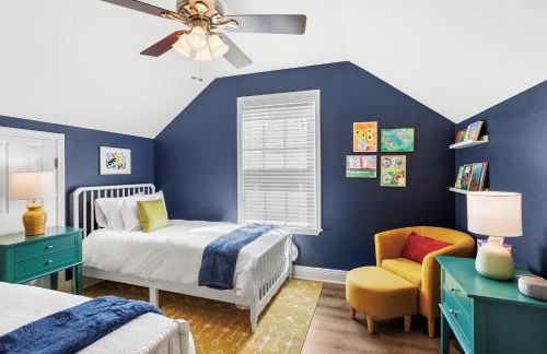 Artsy Downtown Retreat w Hot Tub - Foto 40