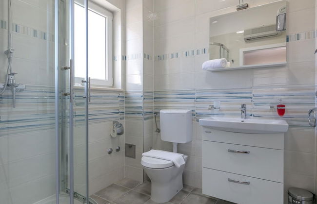 Villa on Brac Island Near Beach & Pool - Foto 14