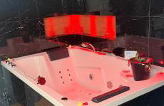 SPICY LOVE - proche Nice et Cannes - Jacuzzi privatif - French Riviera - luxe - suite romantique - Foto 8