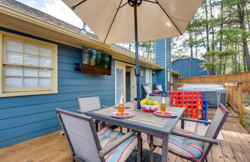 4 Mi to Airport: Atlanta Home w/ Deck & Hot Tub - Foto 1