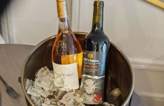 2BR West End Apartment Near Botanic Gardens - Foto 17