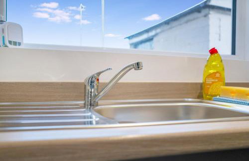 NEW! 4BR in Stanley - Foto 12