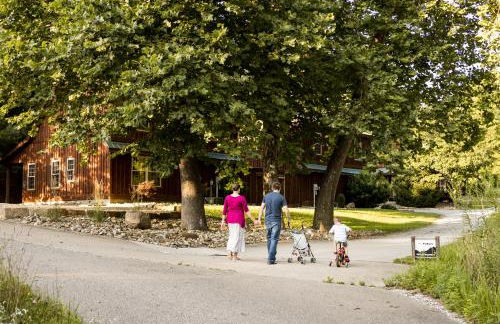 Canadian Hemlock . Trailside Lodging - Foto 18