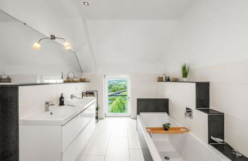 DND Design Loft I 170qm I Parken I Balkon I Workstation I Netflix I Kaffee I Waschmaschine I Trockner I Xbox I Ausblick - Foto 5