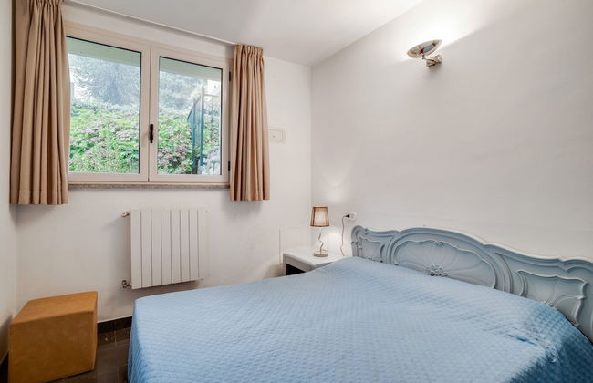 Holiday Home in Meina With Private Beach - Foto 6