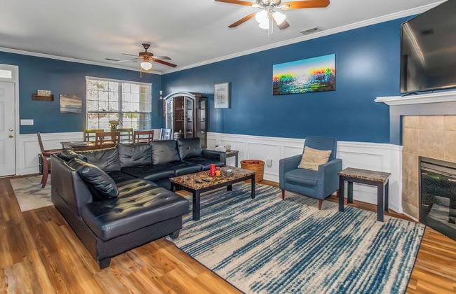 4 - Bed home, w/ Cali King Bed - 12 mins. to DTWN - Photo 43