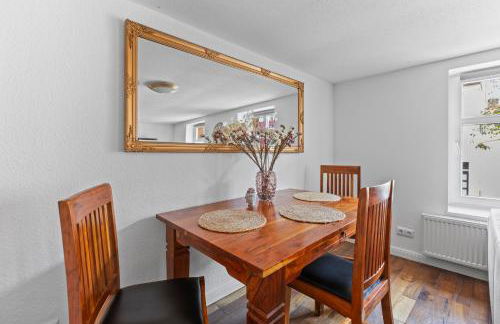 Sabina Monteurwohnung I 75 Zoll TV I KÜCHE I BAD I BACKOFEN I - Foto 4