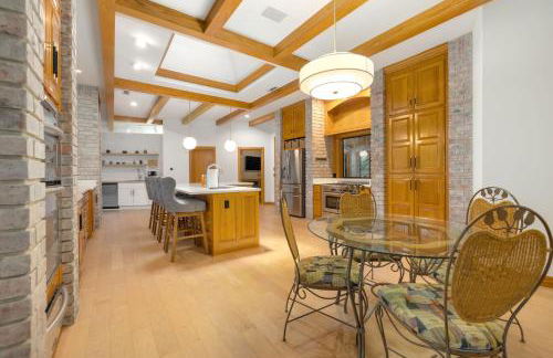 The Manor-Indoor Pool-Speak Easy-Game Room-Sauna - Foto 17