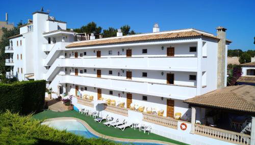 Apartaments Sa Torre by SUREDA MAS - Foto 2, sunbed