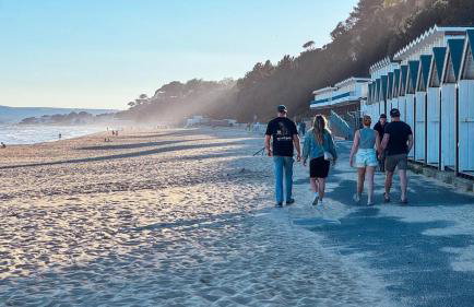 Canford Retreat - Photo 20