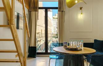 Spacious and luxurious mezzanine apartment in historic center - Photo 25