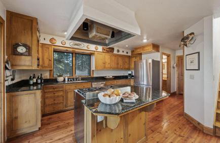 Ellis Peak by Avantstay Beautiful Mckinney Cabin w/ Filtered Lake Views - Foto 26