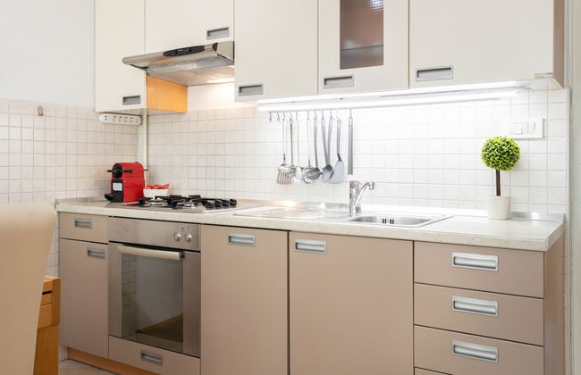 2bdr Apartment With Balcony Near Maksimir - Photo 7