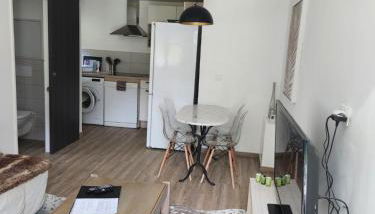 Agréable appartement rénové situé dans les hauteurs de Brides - Foto 2