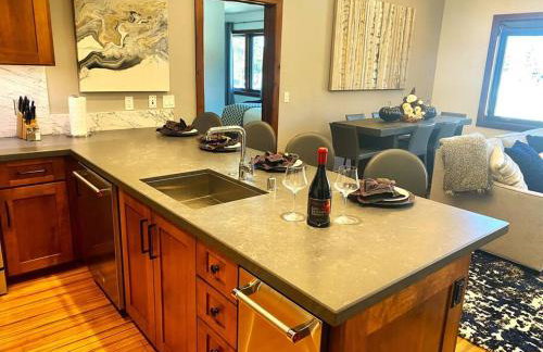 Ski In/Out - Zalanta - Great Location- 2 Hot Tubs - Heated Pool - Foto 6