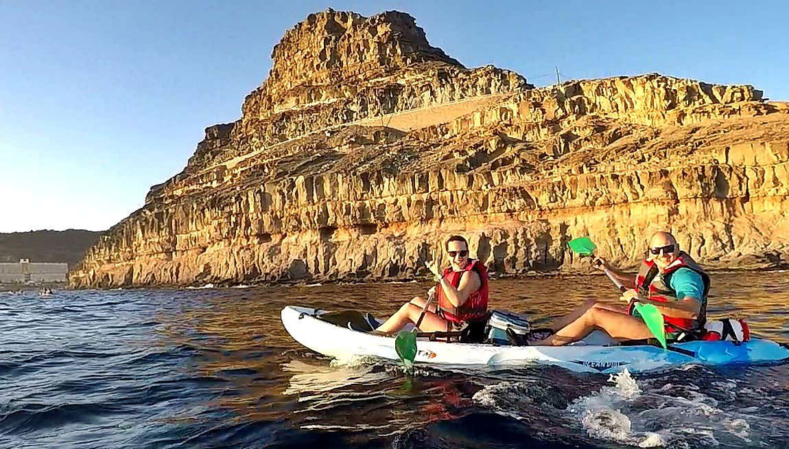 Kayak y snorkel en las cuevas de Taurito - Foto 1