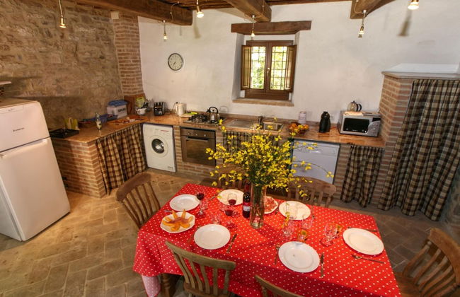 Holiday House Overlooking Lake Near Tuscany - Photo 12