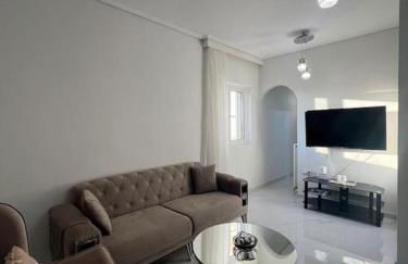 Modern and comfortable apartment 5km from center - Foto 1